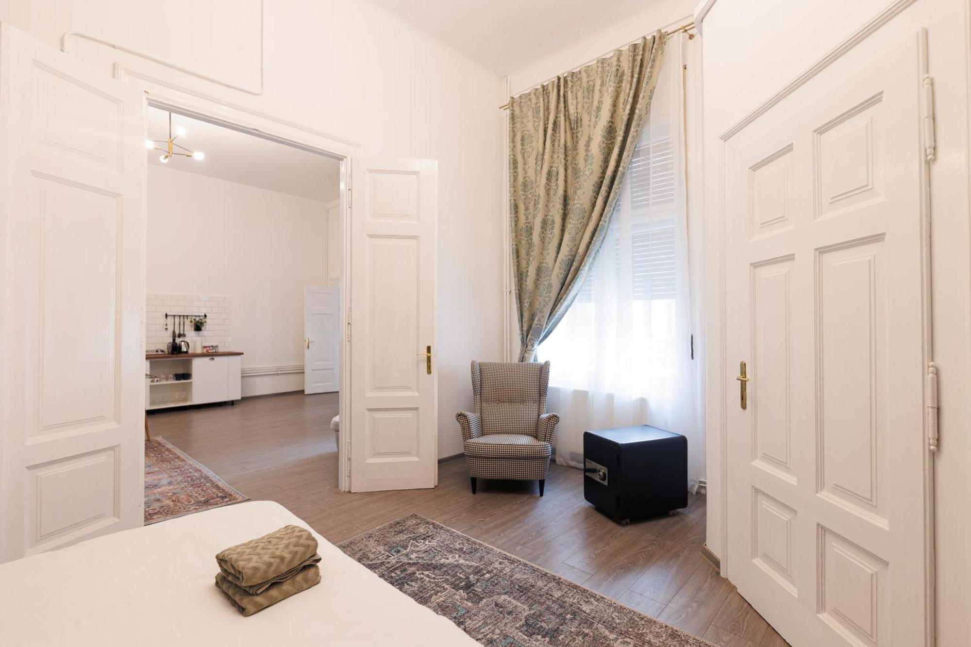 Hidden Gem In The Hearth Of Historical City Center Timisoara Ngoại thất bức ảnh